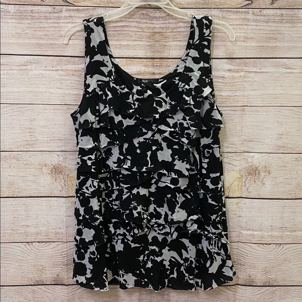 5/$20 Style & Co tank top blouse